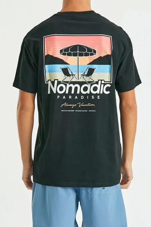 NOMADIC PARADISE Mens Vacation Relaxed Tee Shirt Jet Black